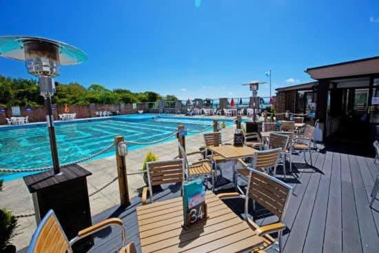 Home With A View Whitecliff Bay Holiday Park Bembridge Esterno foto